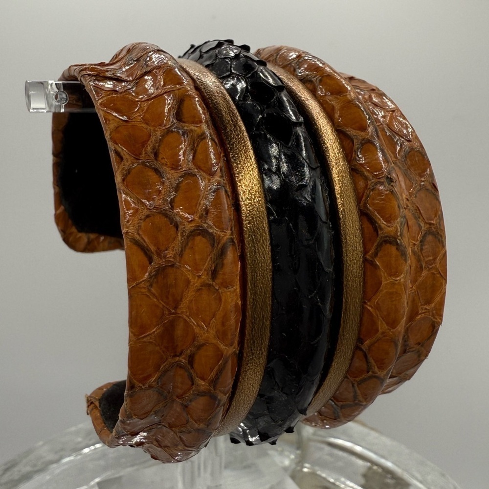 Genuine python cuff vintage bracelet - Picture 4 of 11